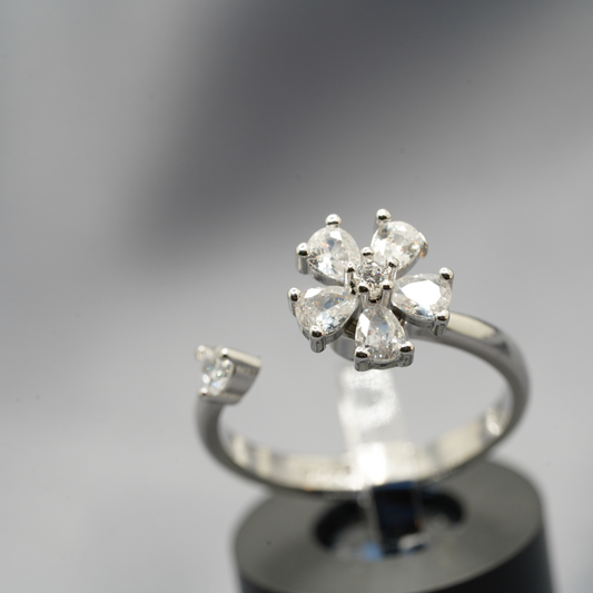 5 Crystal Leaf Ring | Upload Custom Photo